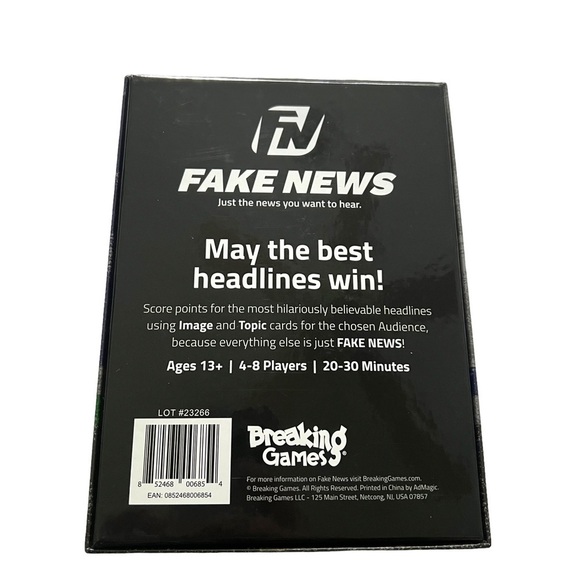 Breaking Games Fake News Board Game - Picture 4 of 6